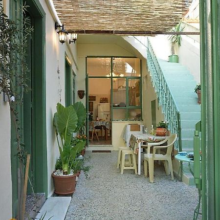 Pireas Port Next To Metro Artistic House Apartment ภายนอก รูปภาพ